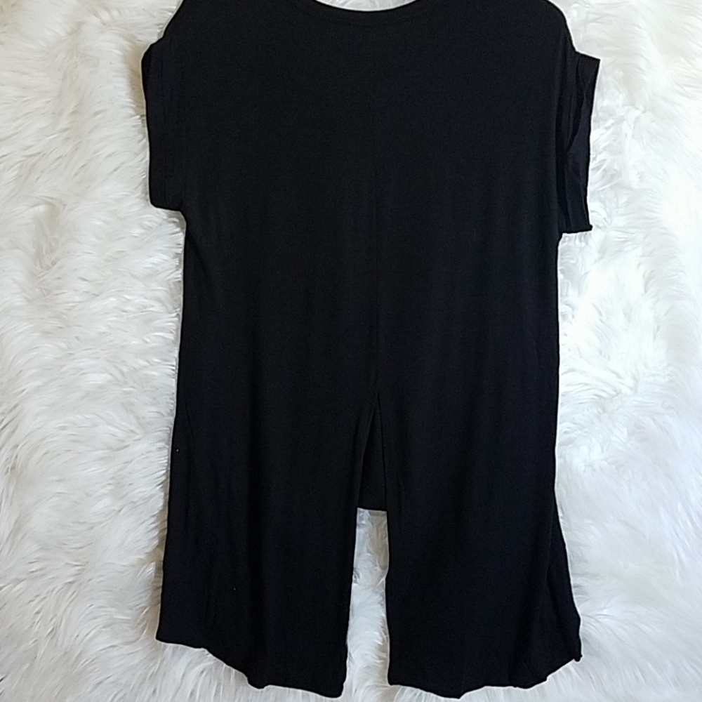 Black Hi-Lo Open Back Tunic Shortsleeve Top - Picture 6 of 7